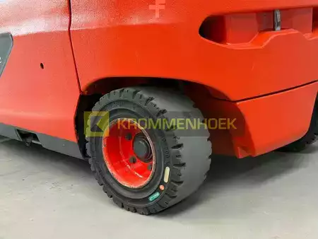 4-wiel elektrische heftrucks 2018  Linde E 30 L (19)