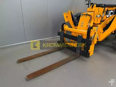 Empilhador telescópico-Fixo 2023  JCB 535-125 HiViz (11)