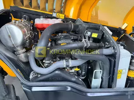 Telescopic forklift rigid 2023  JCB 535-125 HiViz (11)