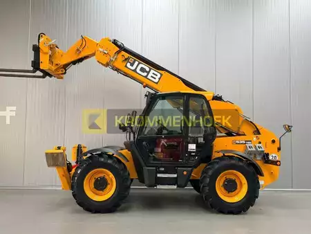 Wózki teleskopowe sztywne 2023  JCB 535-125 HiViz (1)