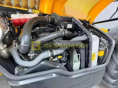 Wózki teleskopowe sztywne 2023  JCB 535-125 HiViz (15)