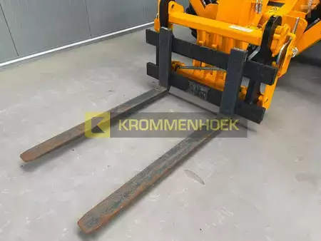 Telescopic forklift rigid 2023  JCB 535-125 HiViz (10)