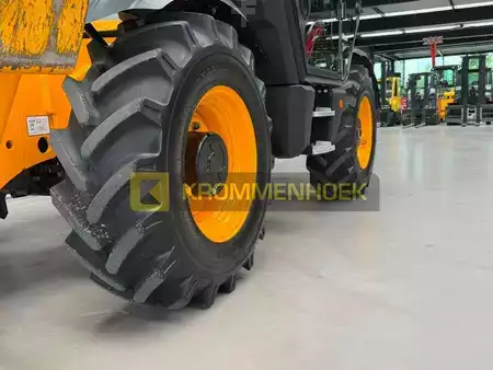 Telescopic forklift rigid 2023  JCB 535-125 HiViz (16)