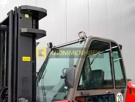 Terrängtruck 2015  Manitou M 50-4 (12)