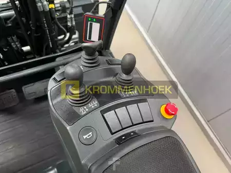 Eléctrico - 4 rodas 2024  Linde E 30 L (9)