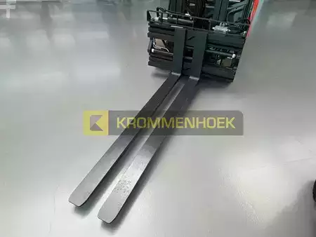 Elektromos 4 kerekű 2024  Linde E 25 L (14)