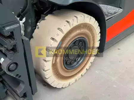 Elektromos 4 kerekű 2024  Linde E 25 L (17)