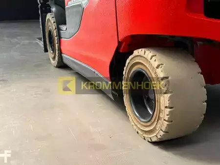 Elektromos 4 kerekű 2024  Linde E 25 L (18)