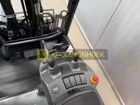 Elektromos 4 kerekű 2024  Linde E 25 L (9)