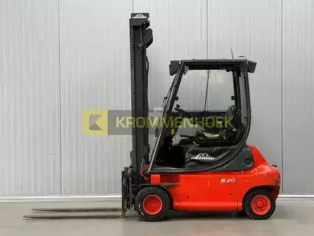 Elektro čtyřkolový VZV 2003  Linde E 20 P-02 (1)