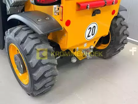 Verreikers (vast) 2023  JCB 514-40 (12)