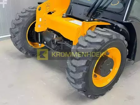 Verreikers (vast) 2023  JCB 514-40 (13)