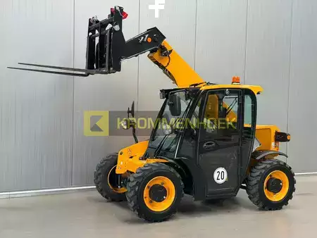 Verreikers (vast) 2023  JCB 514-40 (2)