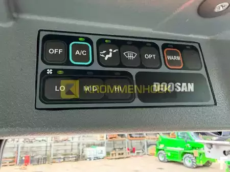 Diesel heftrucks 2018  Doosan D 80 S-7 (10)