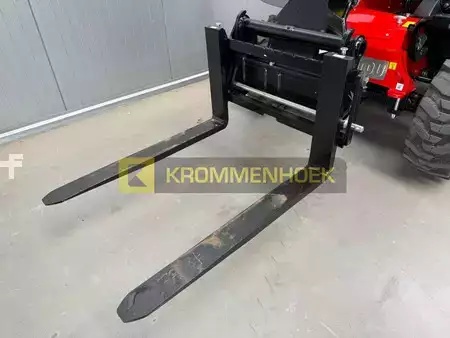 Ładowarki teleskopowe 2026  Manitou MT 625 H Comfort 75K ST5 Nieuw (12)