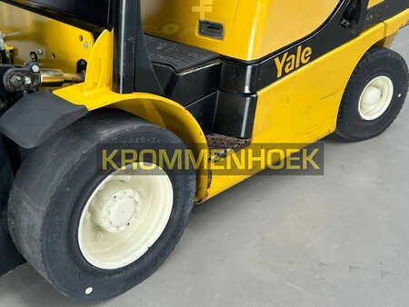 Diesel heftrucks 2014  Yale GDP 35 VX (10)