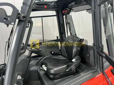 Elektryczne 4-kołowe 2021  Linde X 30 (17)