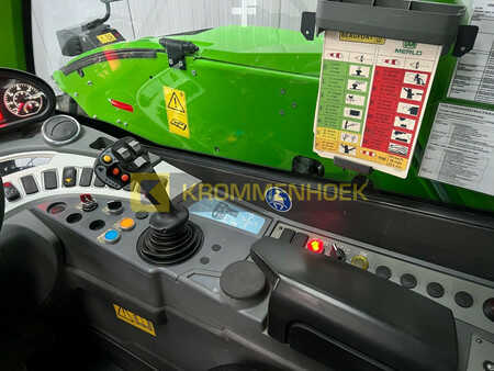 Teleskopstapler-Starr 2021  Merlo P 27.6 Plus (13)