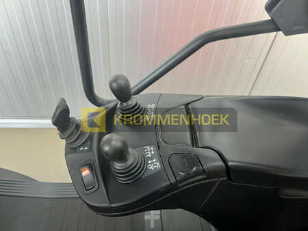 Carretilla elevadora GLP 2018  Linde H 30 T (15)
