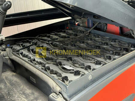 Eléctrico - 4 rodas 2020  Linde E 30 HL-01/600 (15)