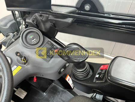 Dieseltruck 2020  Manitou MSI 35 (13)