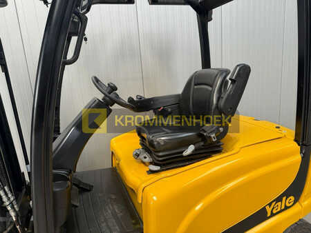 4-wiel elektrische heftrucks 2021  Yale ERP 25 VL (11)