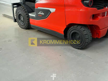 4-wiel elektrische heftrucks 2022  Linde E 30 Demo (10)