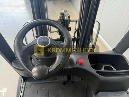 Eléctrico - 4 rodas 2014  Linde E 18 (12)
