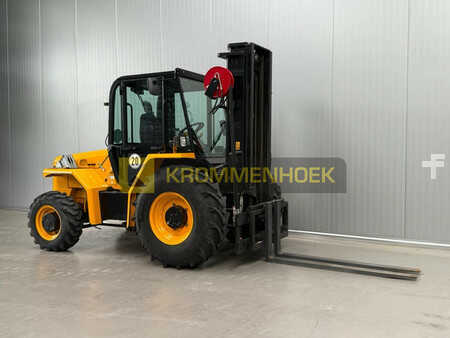 Empilhador todo-terreno 2023  JCB 940 (6)