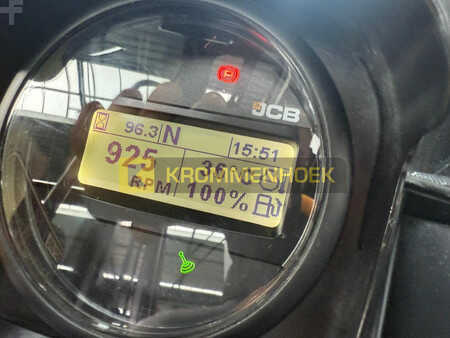 Empilhador todo-terreno 2023  JCB 940 (7)
