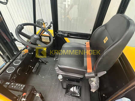Empilhador todo-terreno 2023  JCB 940 (13)