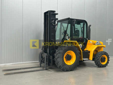 Empilhador todo-terreno 2023  JCB 940 (2)