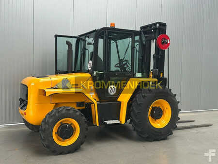 Empilhador todo-terreno 2023  JCB 940 (4)