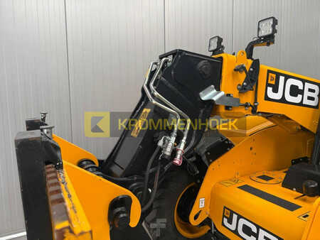 Chariots téléscopiques fixes 2023  JCB 525-60 Agri plus (10)
