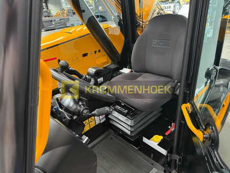 Chariots téléscopiques fixes 2023  JCB 525-60 Agri plus (13)