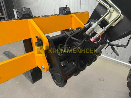 Chariots téléscopiques fixes 2023  JCB 525-60 Agri plus (9)