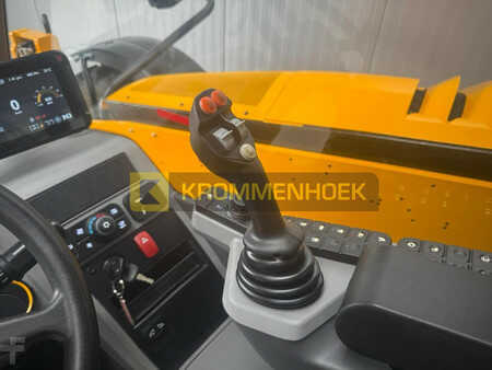 Manipulador fijo 2023  JCB 536-95 81 kW | Agri | Industry plus (13)