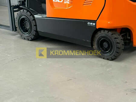 Eléctrico - 4 rodas 2023  Doosan B 30 X-7 Plus Nieuwe Batterij 2025 ! (10)