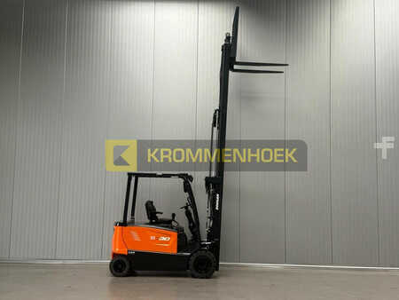 Eléctrico - 4 rodas 2023  Doosan B 30 X-7 Plus Nieuwe Batterij 2025 ! (8)