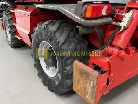 Chariots téléscopiques fixes 2013  Manitou MRT 1850 Privilege plus (11)