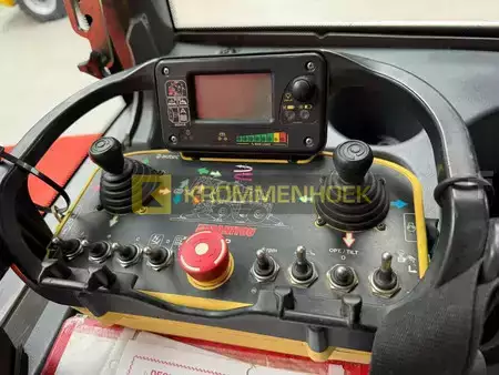Chariots téléscopiques fixes 2013  Manitou MRT 1850 Privilege plus (9)
