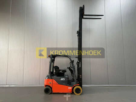 Elektromos 4 kerekű 2019  Toyota 8 FBM 20 T (8)