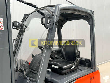 Chariots électriques à 4 roues 2020  Linde E 20 PL (12)