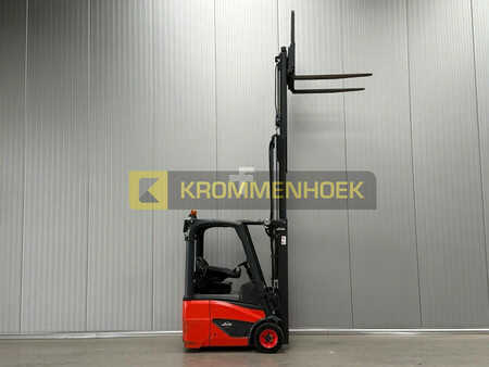 Elektryczne 4-kołowe 2020  Linde E 12 (8)