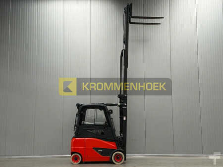 Elektryczne 4-kołowe 2021  Linde E 20 PH (8)