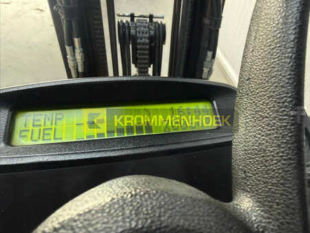 Diesel gaffeltruck 2019  Yale GDP 20 SVX (7)