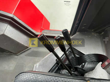 Maastotrukki 2008  Manitou M 30-4 (13)