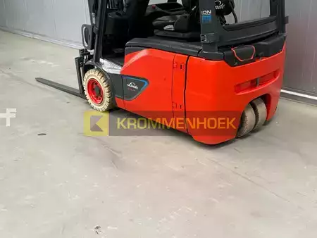 Elektromos 4 kerekű 2018  Linde E 16 Li-on (10)