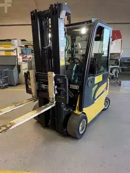 Elektro čtyřkolový VZV 2017  Yale ERP18VF (1)