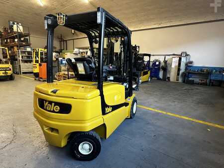 Elektro čtyřkolový VZV 2013  Yale ERP35VL (2)